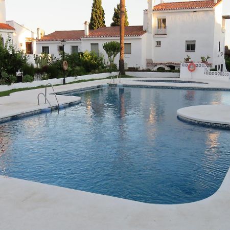 Apartamento Bien Situado En Marbella Bagian luar foto