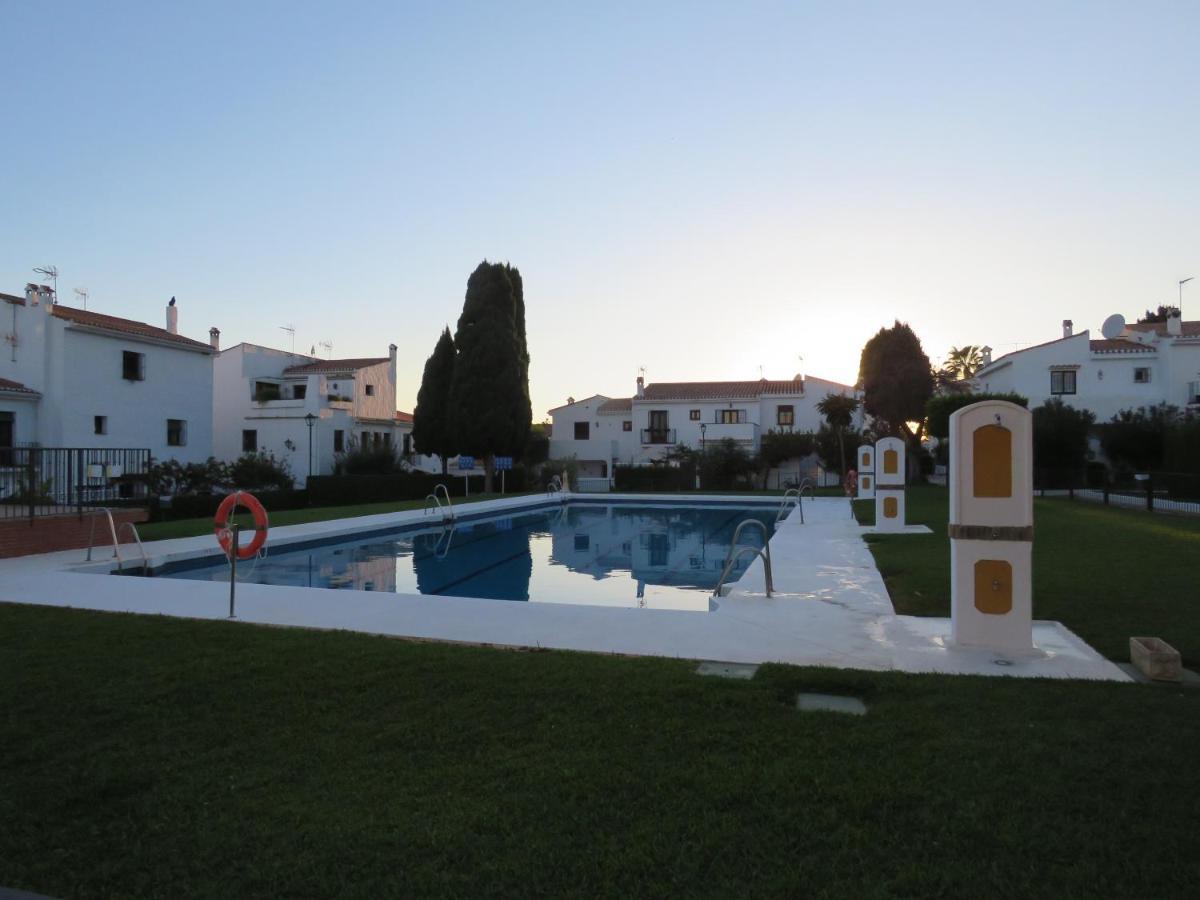 Apartamento Bien Situado En Marbella Bagian luar foto