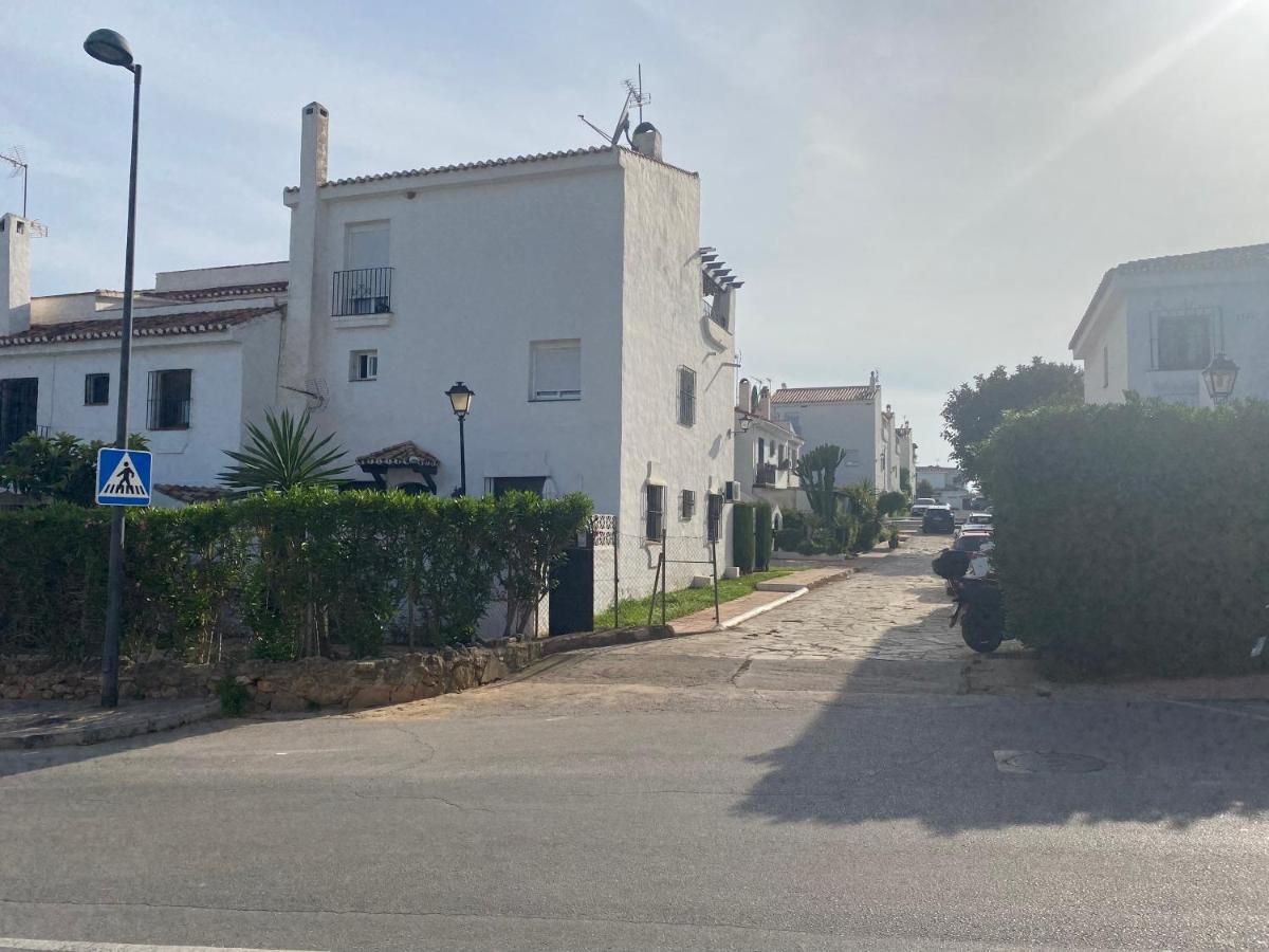 Apartamento Bien Situado En Marbella Bagian luar foto