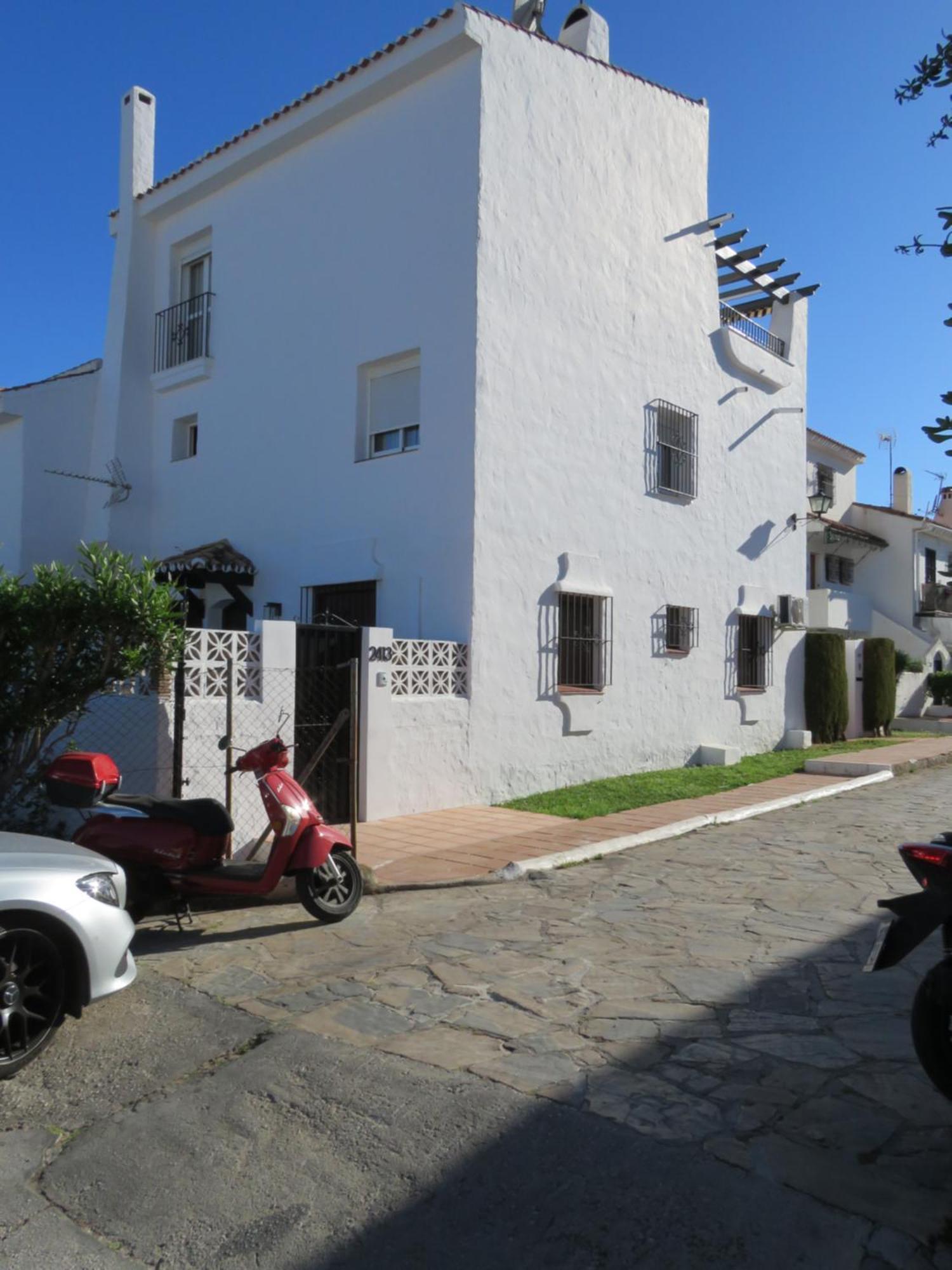 Apartamento Bien Situado En Marbella Bagian luar foto