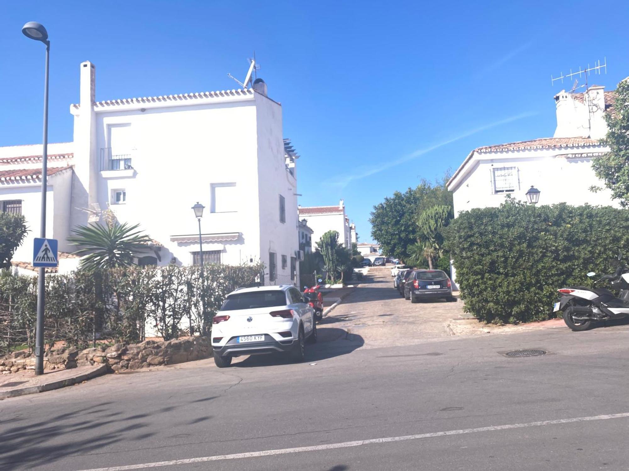 Apartamento Bien Situado En Marbella Bagian luar foto